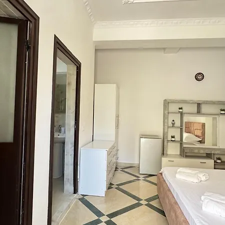 Lm Murati Konukevi *