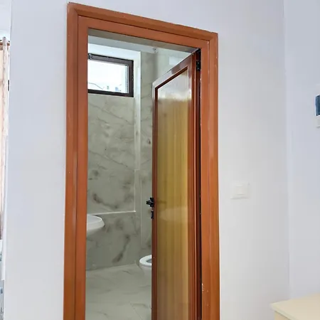 Lm Murati Guest house Polisi i Vogel