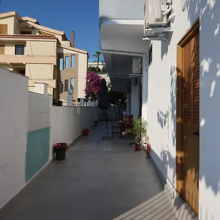 Guest house Lm Murati Polisi i Vogel