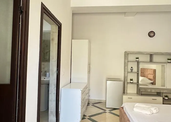 Lm Murati ゲストハウス *