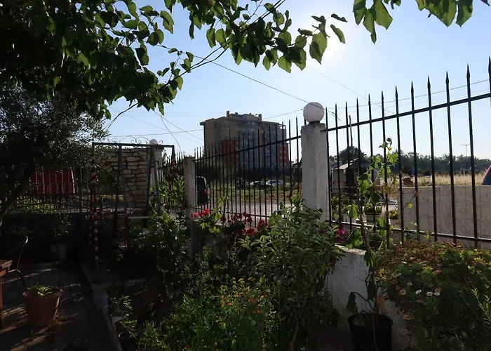 Lm Murati ゲストハウス *